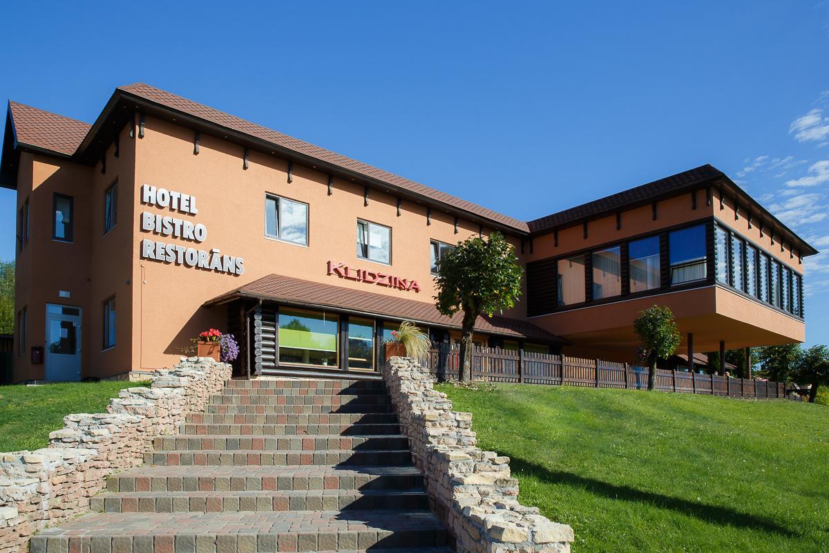 Restaurant&Hotel Klidzina Skriveri Zewnętrze zdjęcie