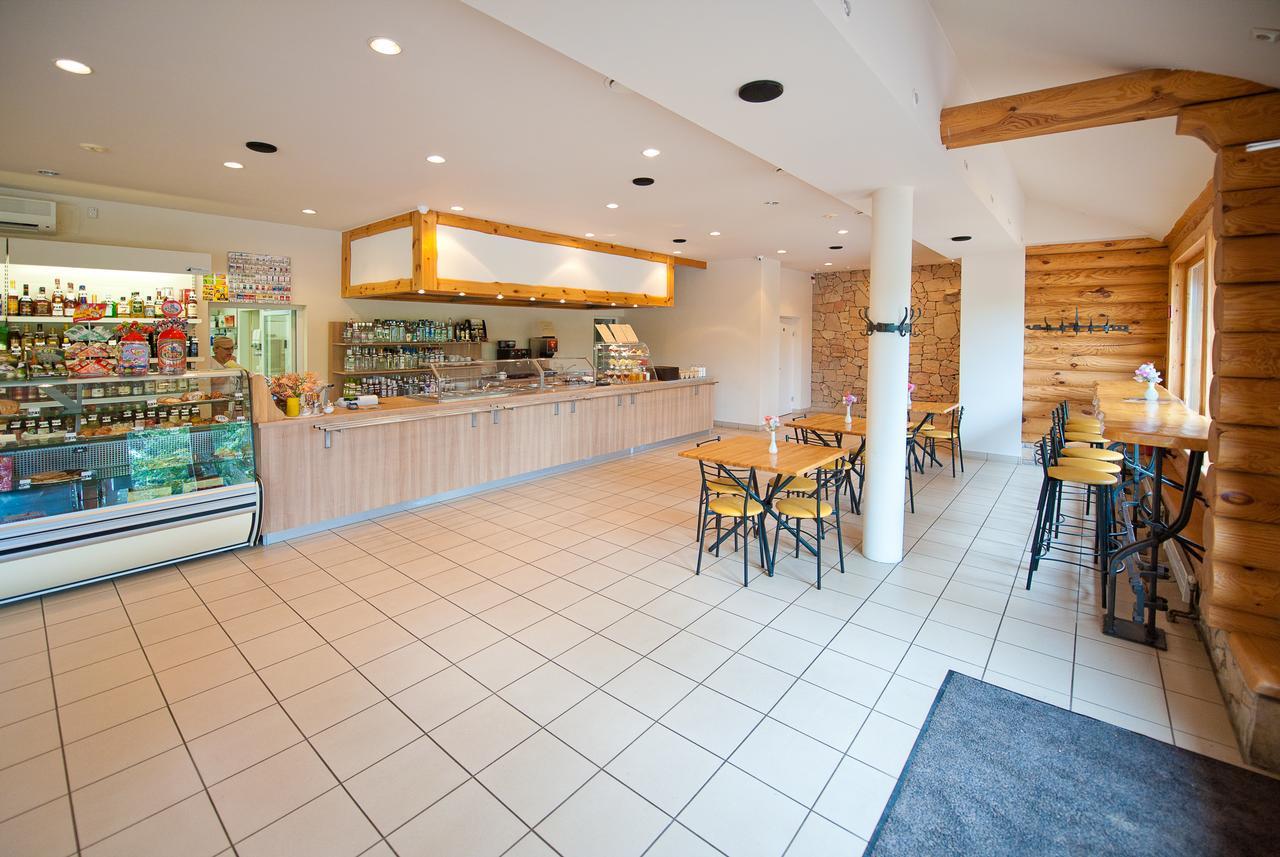 Restaurant&Hotel Klidzina Skriveri Zewnętrze zdjęcie